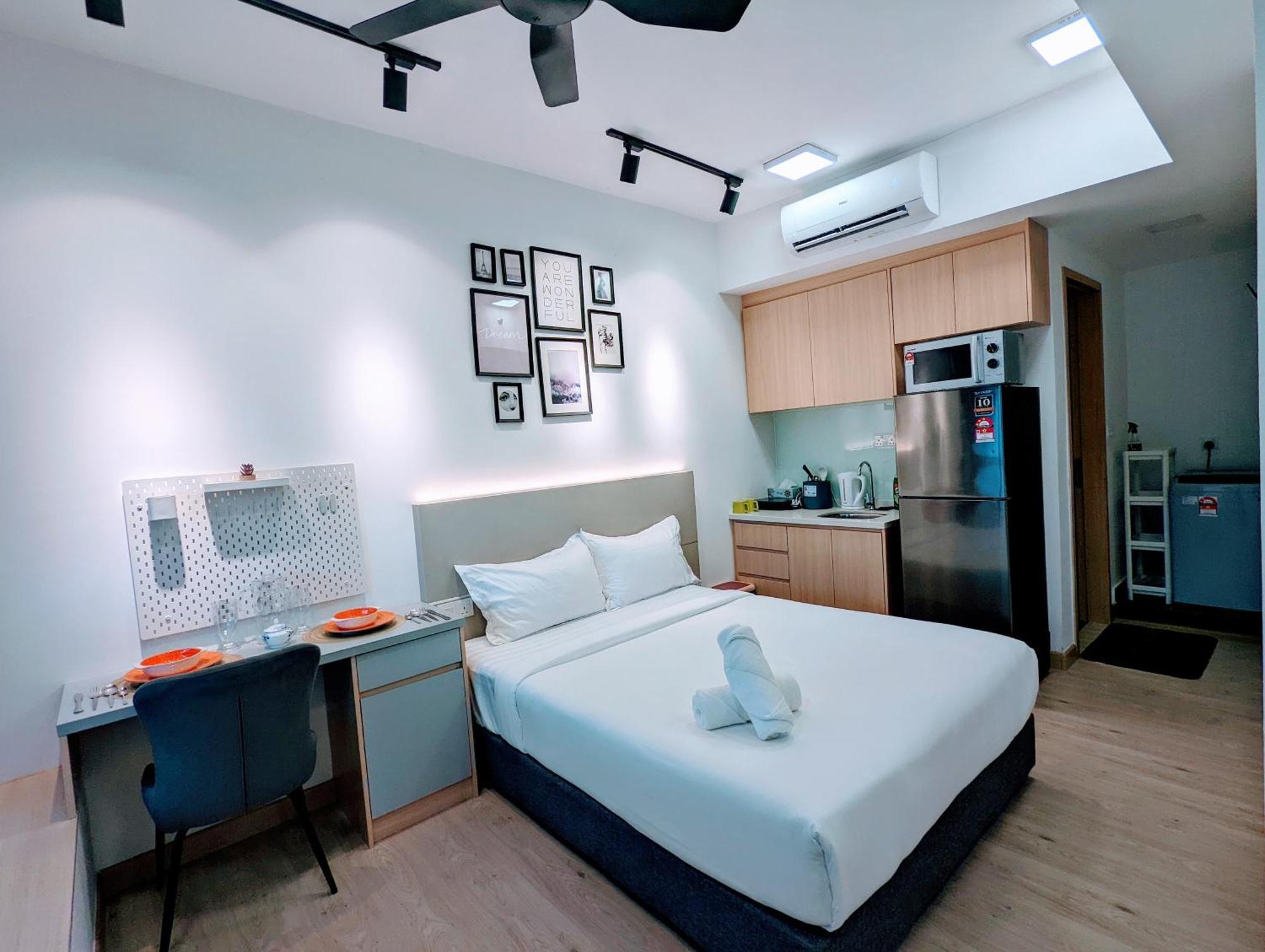 The Luxe Infinitum By White House Klcc *