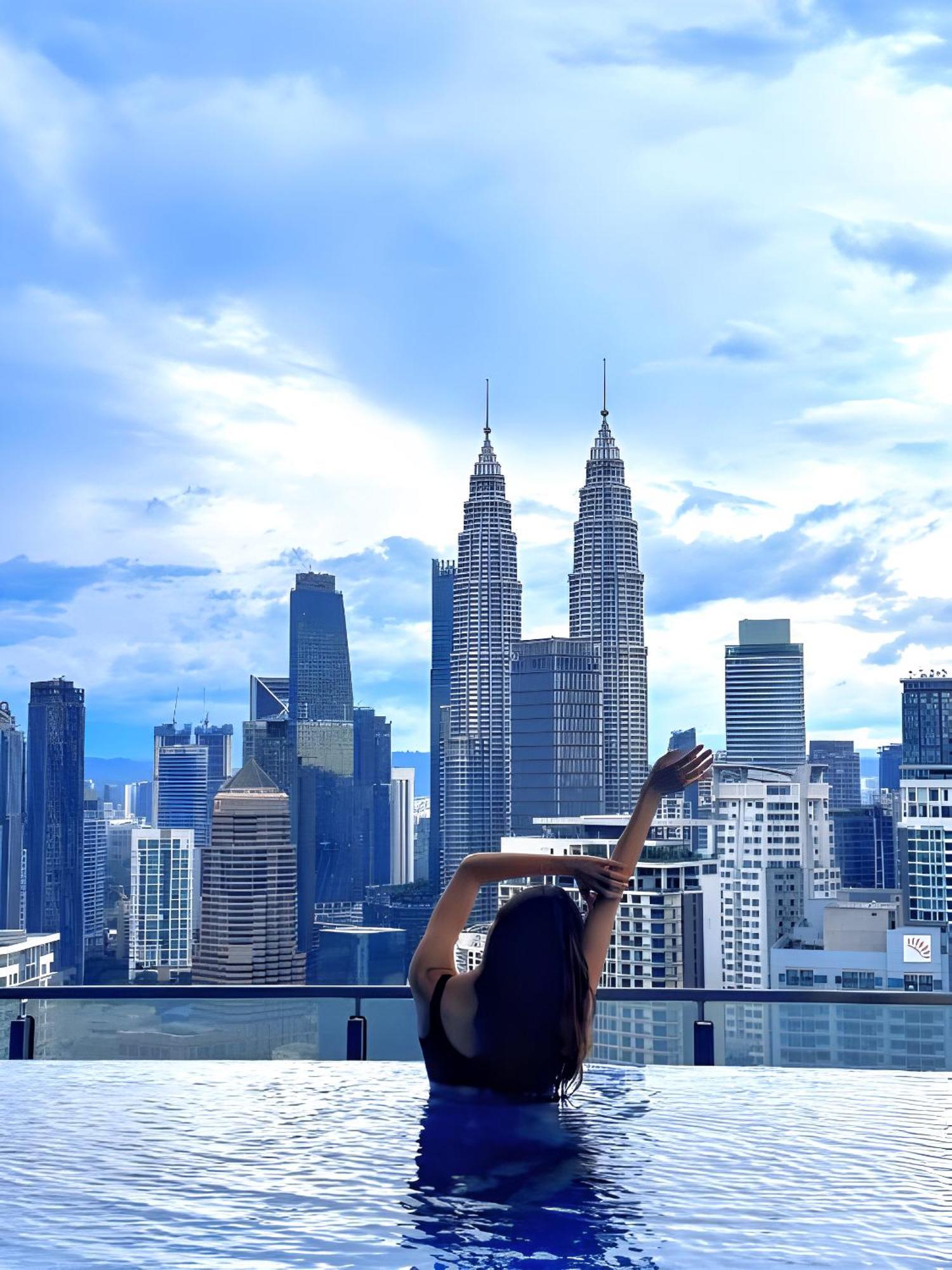 The Luxe Infinitum By White House Klcc Pangsapuri Kuala Lumpur